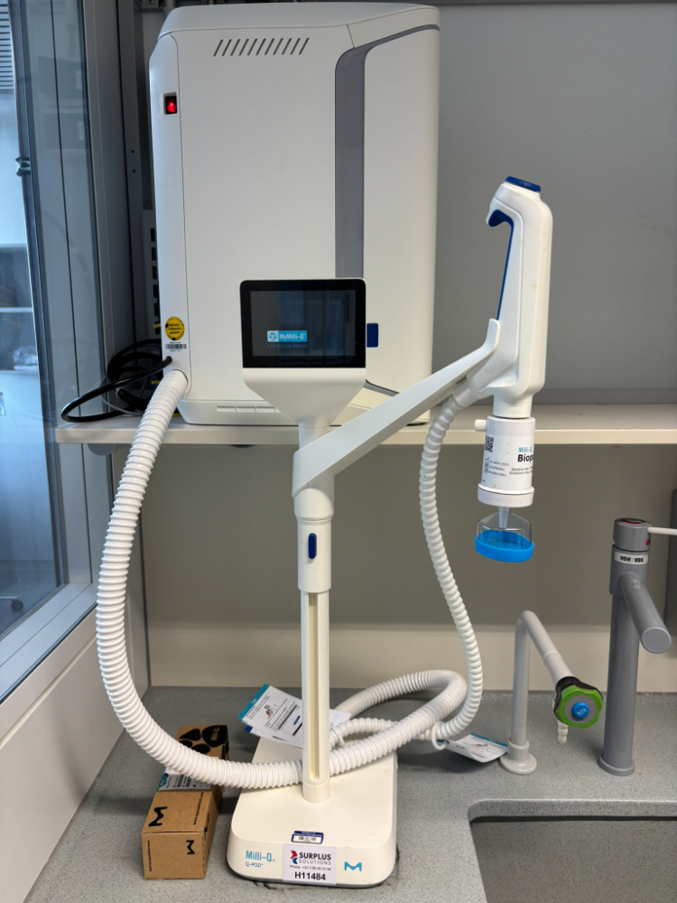 Image of Millipore Milli-Q-System Q-POD/IQ7000 Water Dispenser